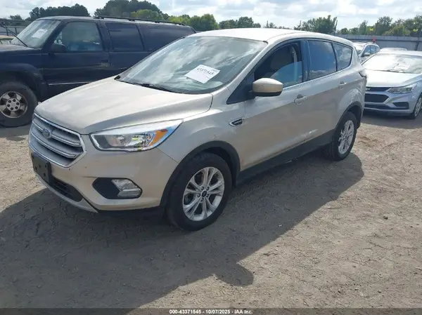 1FMCU0GD8HUE07221 2017 FORD ESCAPE - Image 2
