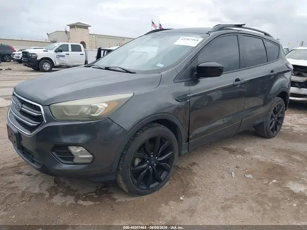 1FMCU0GD8HUE07400 2017 FORD ESCAPE - Image 2
