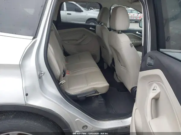 1FMCU0GD8HUE36833 2017 FORD ESCAPE - Image 8