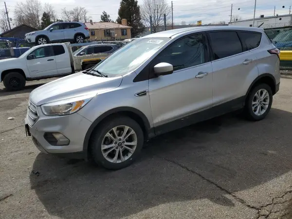 1FMCU0GD8HUE40140 2017 FORD ESCAPE - Image 1