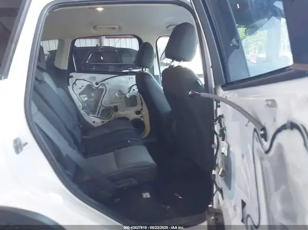 1FMCU0GD8HUE77138 2017 FORD ESCAPE - Image 8