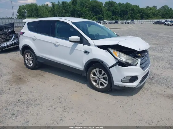 1FMCU0GD8HUE77236 2017 FORD ESCAPE - Image 1