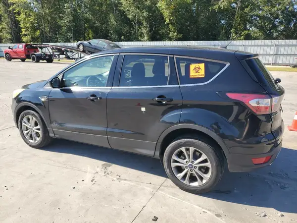 1FMCU0GD8HUE91329 2017 FORD ESCAPE - Image 2