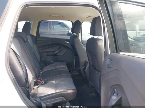 1FMCU0GD8HUF03026 2017 FORD ESCAPE - Image 8