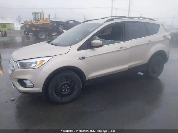 1FMCU0GD8JUA13045 2018 FORD ESCAPE - Image 2