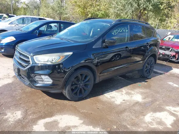 1FMCU0GD8JUA23087 2018 FORD ESCAPE - Image 2