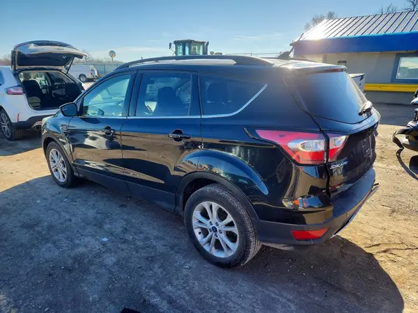1FMCU0GD8JUA52685 2018 FORD ESCAPE - Image 2