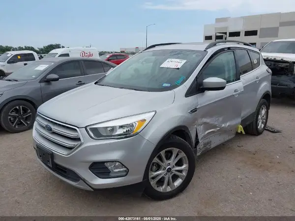 1FMCU0GD8JUA58230 2018 FORD ESCAPE - Image 2