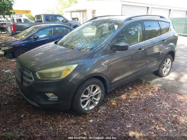 1FMCU0GD8JUA65680 2018 FORD ESCAPE - Image 2