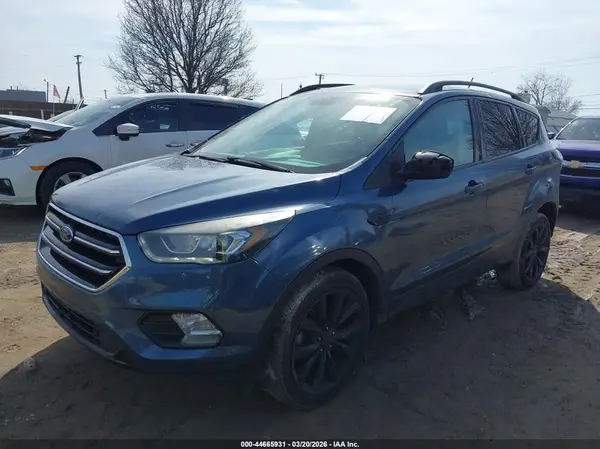 1FMCU0GD8JUA70636 2018 FORD ESCAPE - Image 2