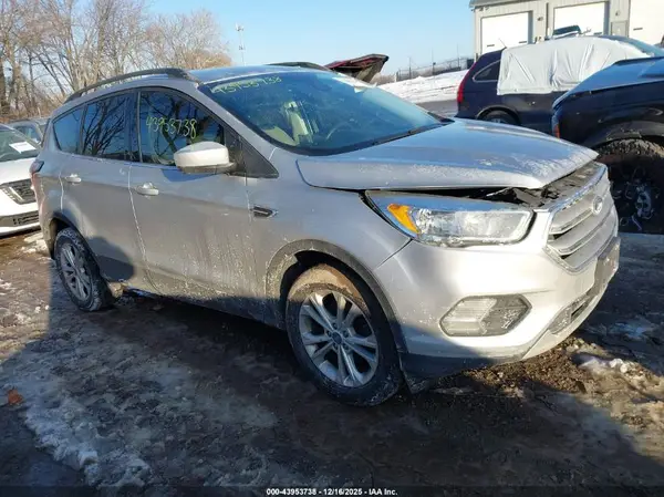 1FMCU0GD8JUA72774 2018 FORD ESCAPE - Image 1