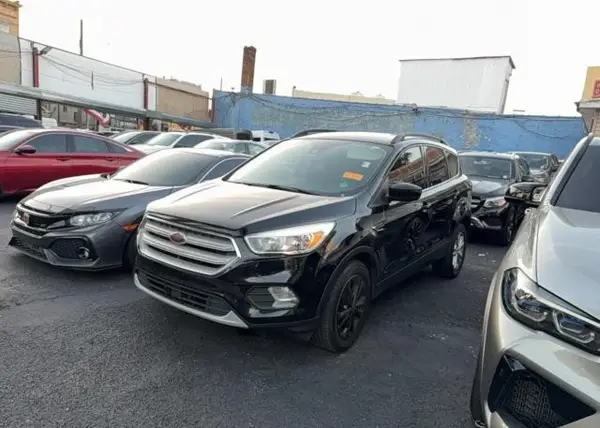 1FMCU0GD8JUA75237 2018 FORD ESCAPE - Image 2