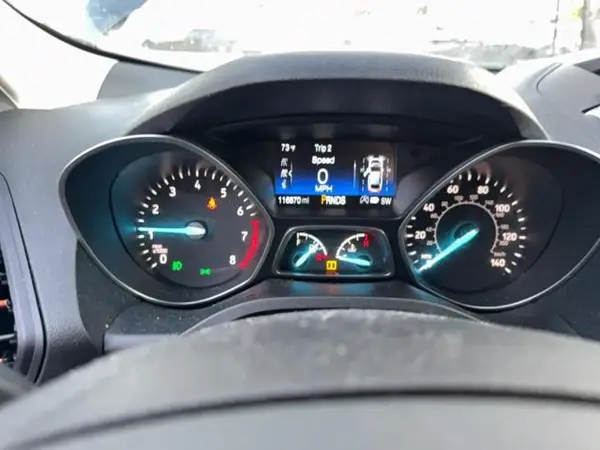 1FMCU0GD8JUA75237 2018 FORD ESCAPE - Image 8