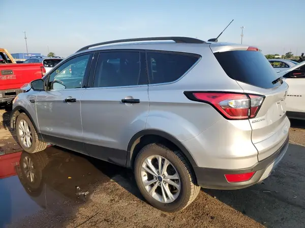 1FMCU0GD8JUA76078 2018 FORD ESCAPE - Image 2