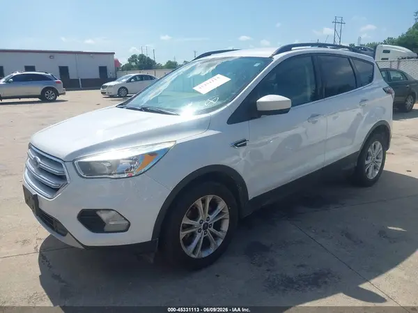 1FMCU0GD8JUA76162 2018 FORD ESCAPE - Image 2