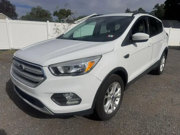 1FMCU0GD8JUA87176 2018 FORD ESCAPE - Image 2