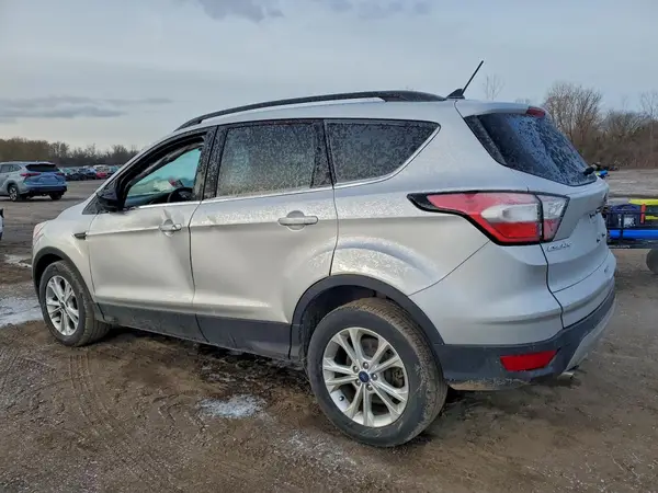 1FMCU0GD8JUA89560 2018 FORD ESCAPE - Image 2