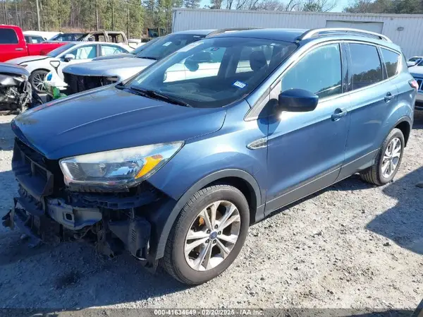1FMCU0GD8JUA92586 2018 FORD ESCAPE - Image 2