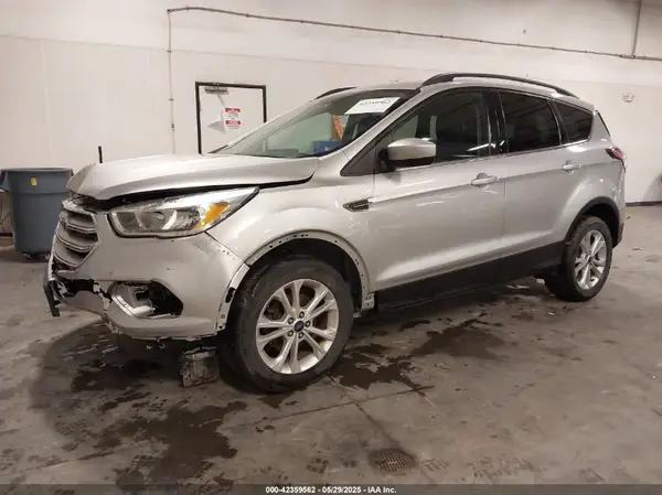 1FMCU0GD8JUB06664 2018 FORD ESCAPE - Image 2
