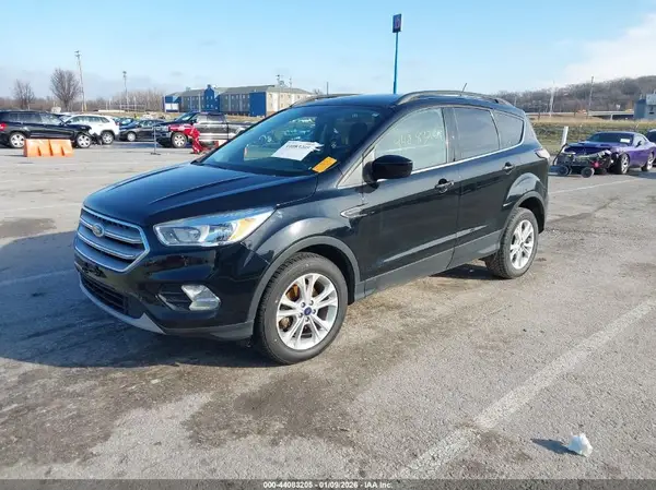 1FMCU0GD8JUB09189 2018 FORD ESCAPE - Image 2