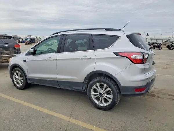 1FMCU0GD8JUB16210 2018 FORD ESCAPE - Image 2