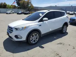 1FMCU0GD8JUB17552 2018 FORD ESCAPE