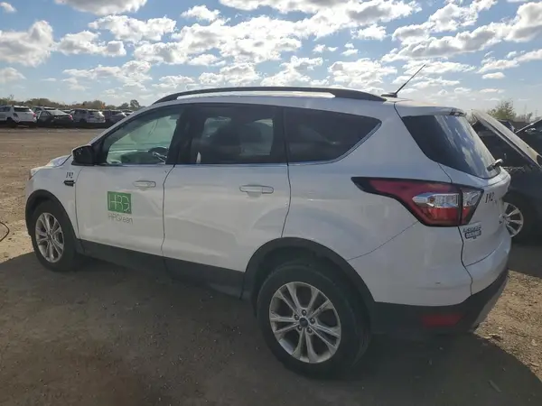 1FMCU0GD8JUB45917 2018 FORD ESCAPE - Image 2