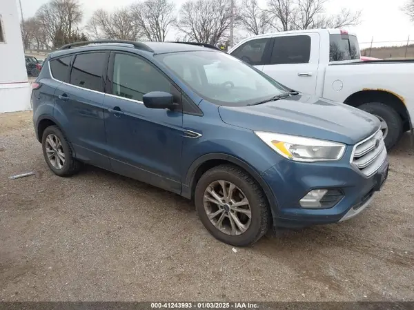 1FMCU0GD8JUB46047 2018 FORD ESCAPE - Image 1