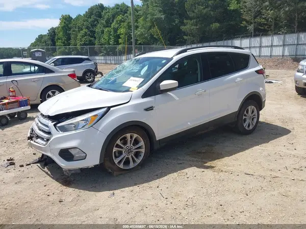 1FMCU0GD8JUB46940 2018 FORD ESCAPE - Image 2