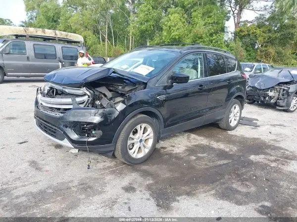 1FMCU0GD8JUB47649 2018 FORD ESCAPE - Image 2