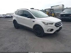 1FMCU0GD8JUB48140 2018 FORD ESCAPE