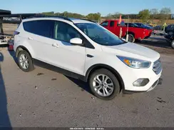 1FMCU0GD8JUB61762 2018 FORD ESCAPE