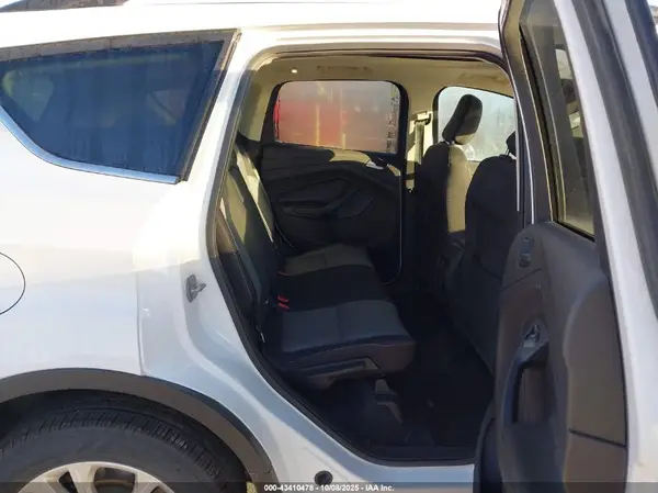 1FMCU0GD8JUB61762 2018 FORD ESCAPE - Image 8