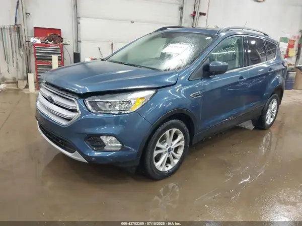 1FMCU0GD8JUB69313 2018 FORD ESCAPE - Image 2