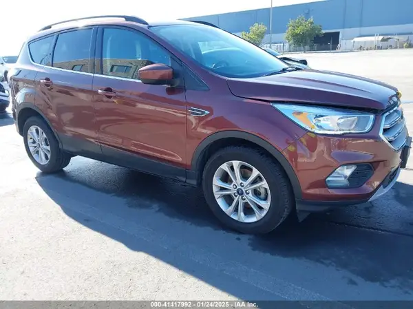 1FMCU0GD8JUC09647 2018 FORD ESCAPE - Image 1