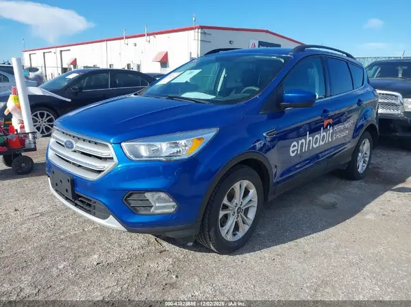 1FMCU0GD8JUC12757 2018 FORD ESCAPE - Image 2