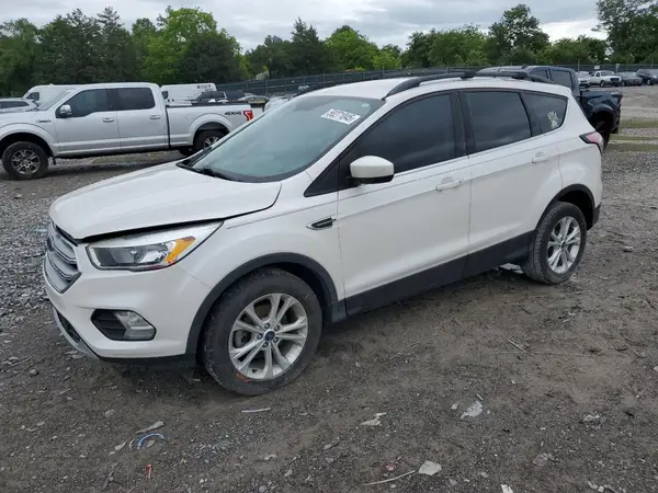1FMCU0GD8JUC17117 2018 FORD ESCAPE - Image 1