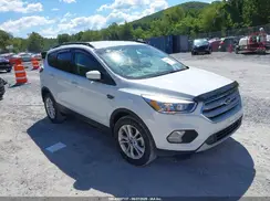 1FMCU0GD8JUC17991 2018 FORD ESCAPE