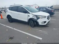 1FMCU0GD8JUC18090 2018 FORD ESCAPE