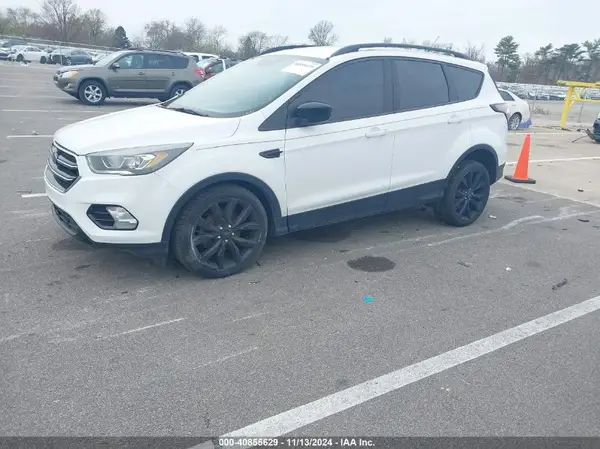1FMCU0GD8JUC18090 2018 FORD ESCAPE - Image 2