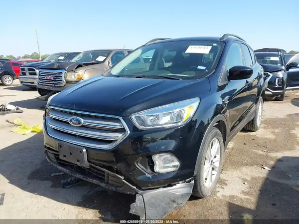 1FMCU0GD8JUC18879 2018 FORD ESCAPE - Image 2