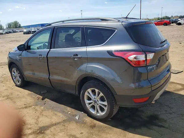 1FMCU0GD8JUC28585 2018 FORD ESCAPE - Image 2