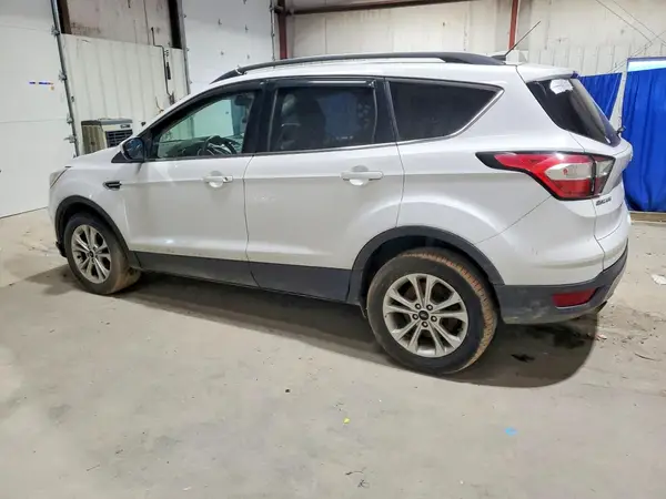 1FMCU0GD8JUC36878 2018 FORD ESCAPE - Image 2