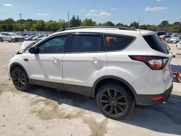 1FMCU0GD8JUC45547 2018 FORD ESCAPE - Image 2