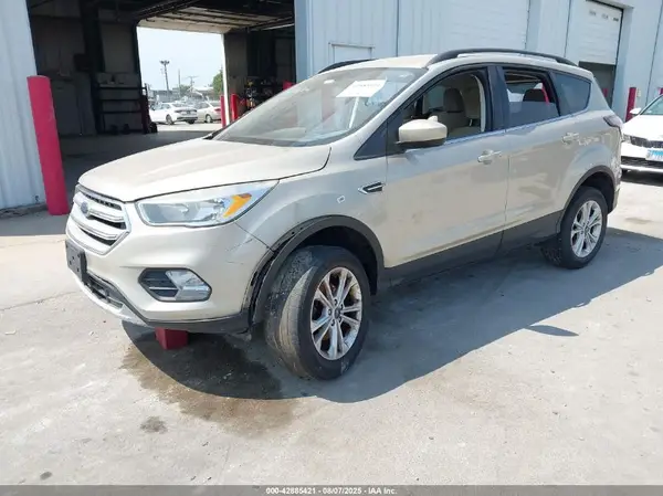1FMCU0GD8JUC77494 2018 FORD ESCAPE - Image 2