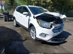 1FMCU0GD8JUC87300 2018 FORD ESCAPE