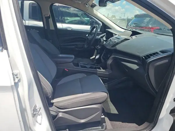 1FMCU0GD8JUC88947 2018 FORD ESCAPE - Image 2