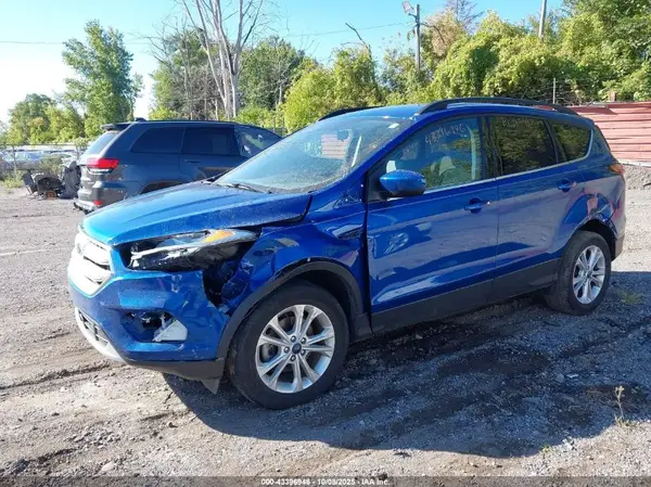 1FMCU0GD8JUD02801 2018 FORD ESCAPE - Image 2
