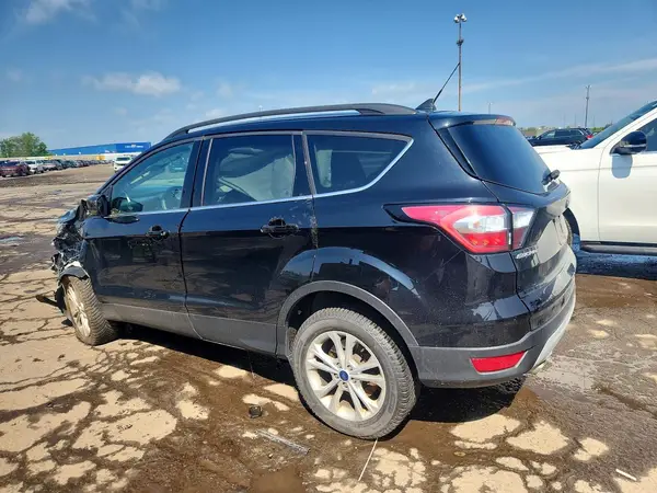 1FMCU0GD8JUD03205 2018 FORD ESCAPE - Image 2