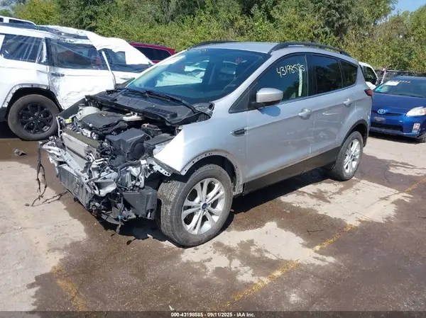 1FMCU0GD8JUD03561 2018 FORD ESCAPE - Image 2